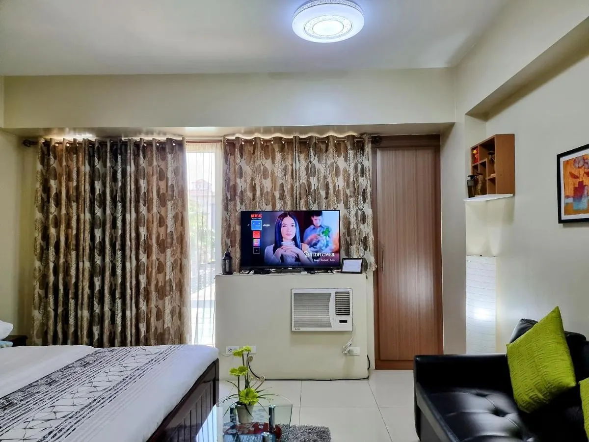 One Palm Tree Villas Condo Across Naia Terminal 3 Manilla